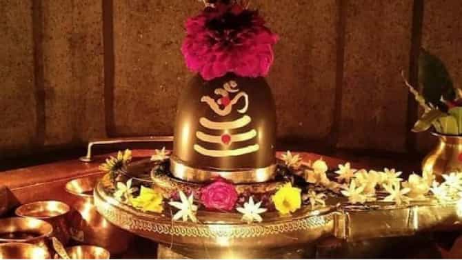 Guru Pradosh Vrat: आज गुरू प्रदोष व्रत, काय आहे या व्रताचे महत्व? या उपायांनी होतील सर्व समस्या दुर