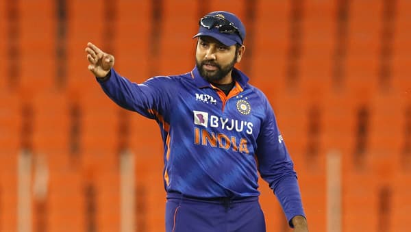 Ind vs SL: पहिल्या T20 मध्ये या प्लेयरचा डेब्यु? रोहित शर्मासारखा धोकादायक फलंदाज