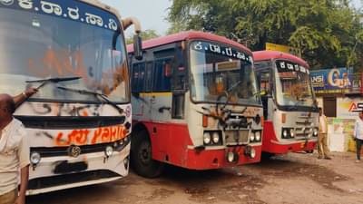 ठाकरे गटाच्या शिवसैनिकांनी पुण्यात केला राडा, हिंमत असेल तर सोडाच म्हणत कार्यकर्ते आक्रमक, व्हिडिओ