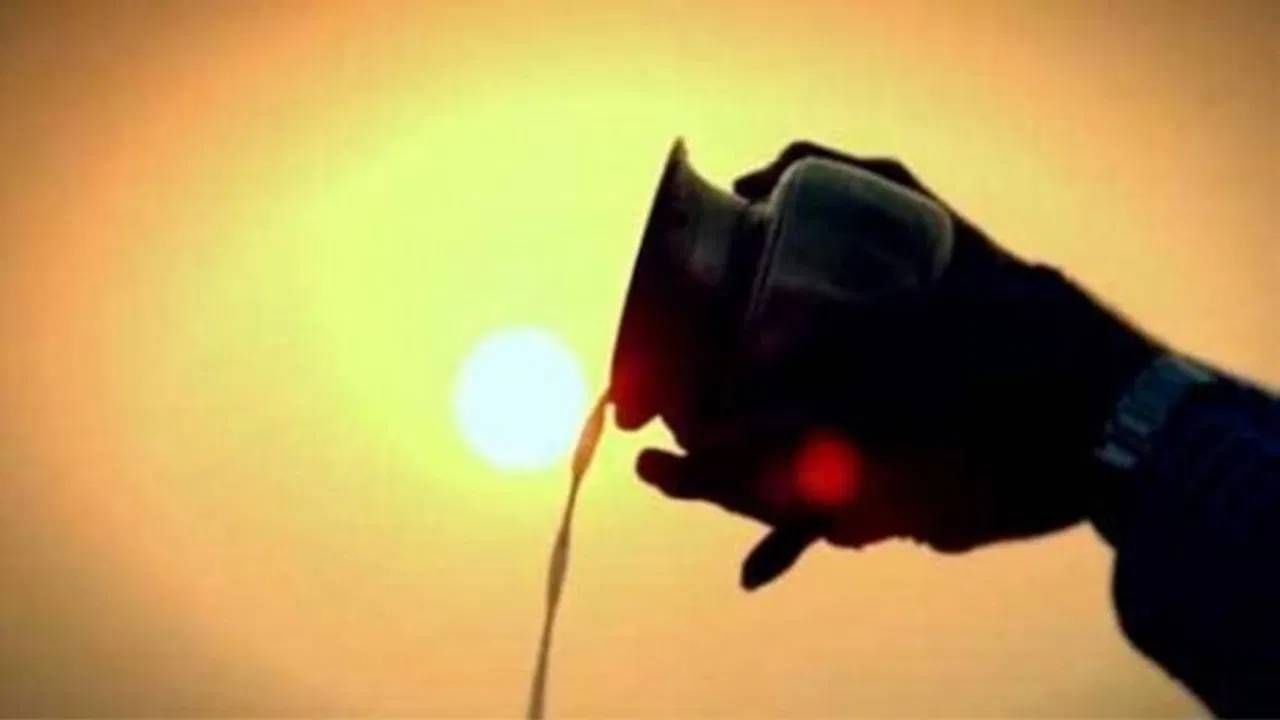 या तारखेपासून सुरू होणार आहे पौष महिना, या महिन्यात केलेल्या उपायांनी सूर्यासारखे चमकते भाग्य या तारखेपासून सुरू होणार आहे पौष महिना, या महिन्यात केलेल्या उपायांनी सूर्यासारखे चमकते भाग्य