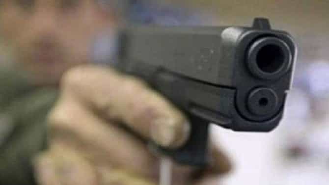 वाह रे पठ्ठया! अशी कुणी चोरी केली होती? खेळणीतल्या बंदुकीने?