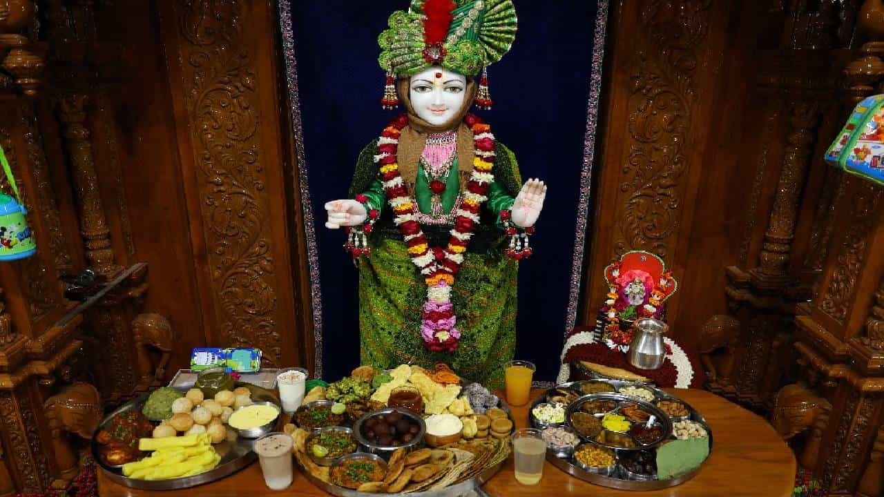 astrology: 15 डिसेंबरपासून महिनाभर करता येणार नाही कोणतेच शुभकार्य, धनुर्मासाला होणार प्रारंभ