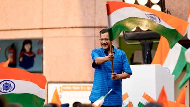 नरेंद्र मोदी यांच्या बलाढ्य साम्राज्यात, गुजरातेत तळ ठोकला, कोण आहेत AAP चे ते 5 शिलेदार?