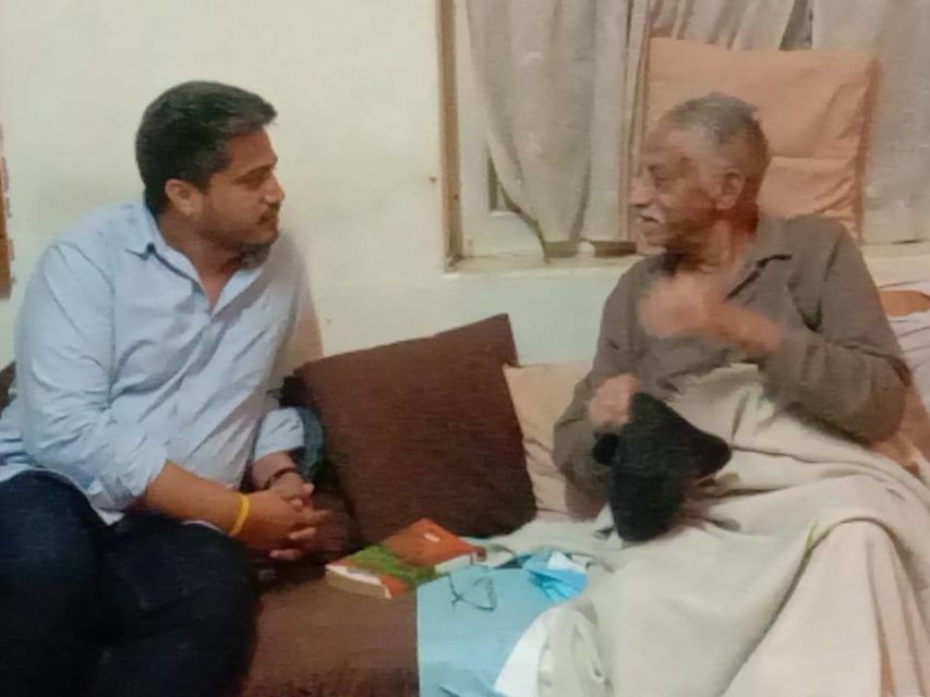 महाराष्ट्र कर्नाटक सीमावादावर रोहित पवार यांनी दीपक दळवी यांच्याशी चर्चा केली. 
