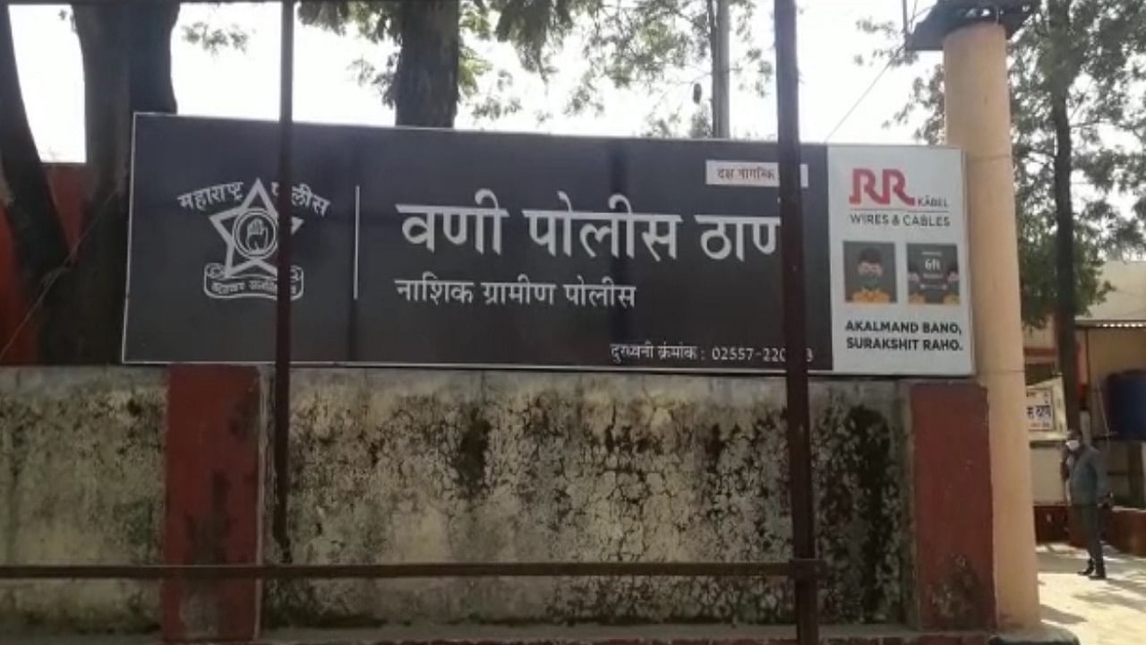 चायनीज खायला गेला...चायनीज राहिलं बाजूला मिळाला बेदम मारहाण...चायनीज गाड्यावर असं काय घडलं ?