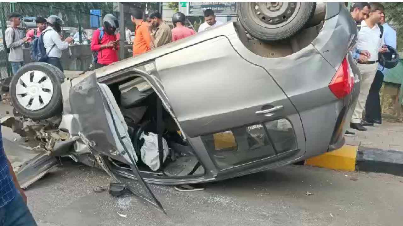 Navi Mumbai Accident पाम बीच रोड येथे भीषण अपघात! कारचा चक्काचूर