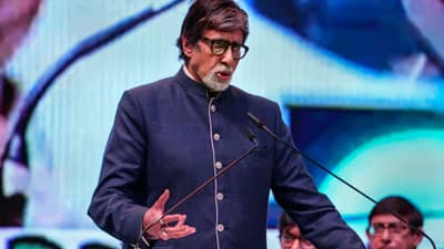 शाहरुखच्या पठाण चित्रपटावरून वादादरम्यान अमिताभ बच्चन यांचं मोठं वक्तव्य