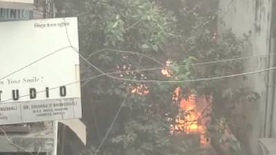 घाटकोपरमधील परख हॉस्पिटलजवळ अग्नीकल्लोळ; धुरामुळे एकाचा मृत्यू, तीन जण जखमी