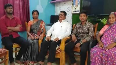 वडिलांच्या मृत्यूनंतर धाकटा मुलगा खचला, थोरल्यानं वाढदिवशी दिली अशी भेट की तो गहिवरलाचं