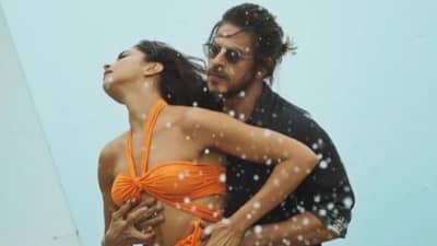 Pathaan: दीपिकाच्या बेशर्म रंग गाण्याबाबत KGF फेम अभिनेत्याचं मोठं विधान; म्हणाला..