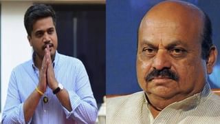 Maharashtra Winter Session 2022 Live : कर्नाटक व शिंदे सरकारच्या विरोधात आघाडीचे आमदार आक्रमक, विधानभवनाच्या पायर्‍यांवर जोरदार घोषणाबाजी