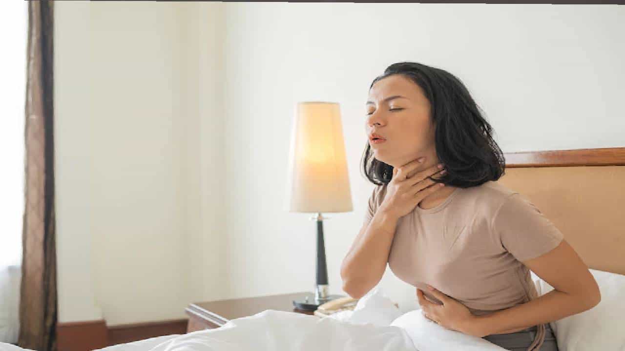 covid-19 new symptoms: भारतातही वाढतोय नवा व्हेरिएंट ! ही लक्षणे दिसताच व्हा सावध