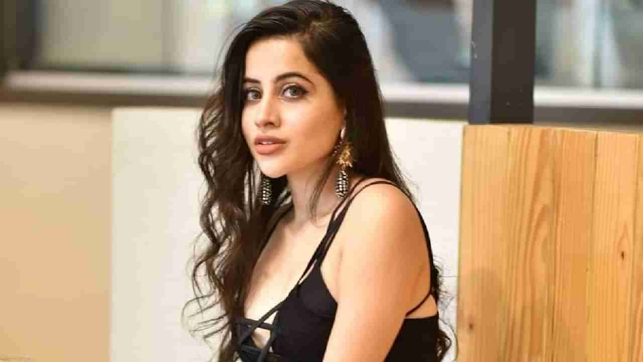 Urfi Javed | उर्फी जावेद आणि या हॉकीपटूमध्ये वाद, व्हिडीओवर केली कमेंट