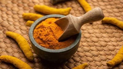 Immunity Booster Foods: रोगप्रतिकारक शक्ती वाढवण्यासाठी आजपासूनच आहारात या 5 पदार्थांचा करा समावेश