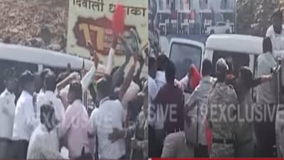 राज्यपाल भगतसिंह कोश्यारींना जोडे दाखवण्याचा प्रयत्न, ठाकरे गटाच्या कार्यकर्त्यांची धरपकड, कुठे घडली घटना?