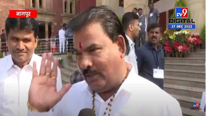 एकनाथ शिंदे यांच्या सभेतून लोकं उठून गेले नाही तर..., शिंदे गटाच्या नेत्याचं स्पष्टीकरण एकनाथ शिंदे यांच्या सभेतून लोकं उठून गेले नाही तर..., शिंदे गटाच्या नेत्याचं स्पष्टीकरण