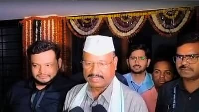 अब्दुल सत्तारांच्या एक नाही अशा 50 फाईल्स आता बाहेर येतील; सत्तारांवरच्या आरोपांची यादी वाढली....