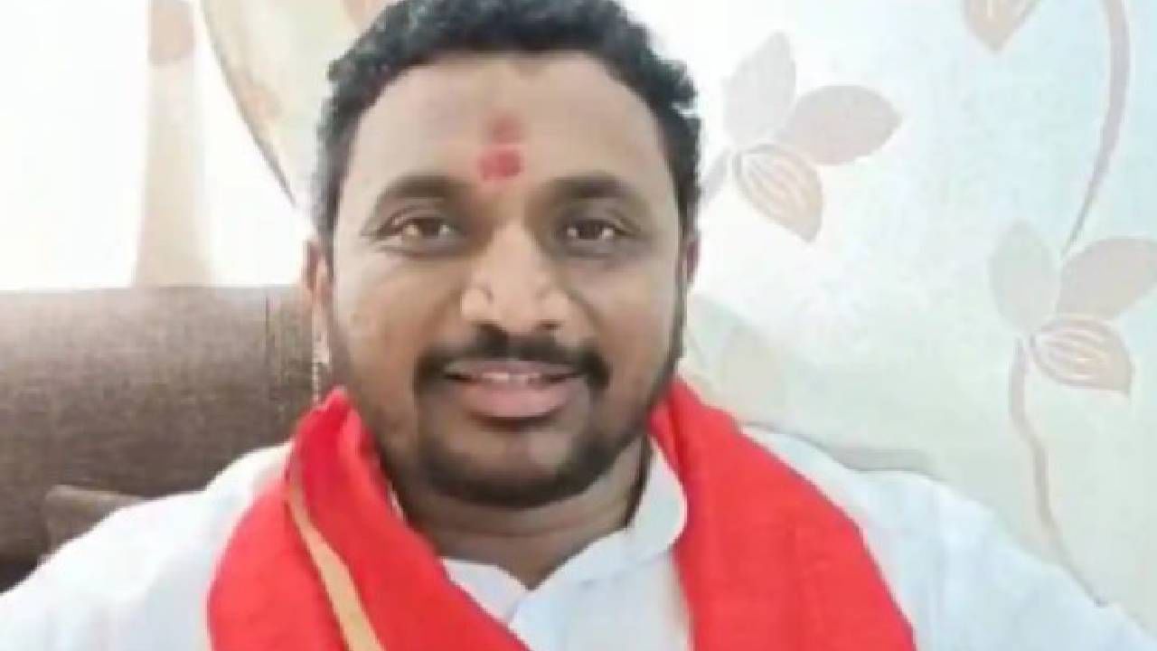 उड्डाणपुलाला धर्मवीर छत्रपती संभाजी महाराज यांचे नाव, आता पुण्याच्या नामकरणाची राष्ट्रवादी काँग्रेसच्या नेत्याची मागणी उड्डाणपुलाला धर्मवीर छत्रपती संभाजी महाराज यांचे नाव, आता पुण्याच्या नामकरणाची राष्ट्रवादी काँग्रेसच्या नेत्याची मागणी