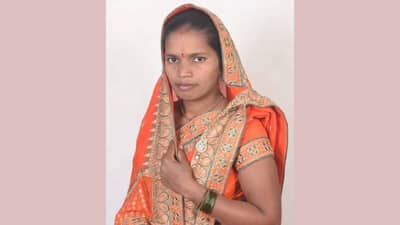 महिला सरपंच अपात्र घोषित ! अशी कोणती चुक नडली ? ग्रामीण भागात महिला फक्त नामधारीच असतात का?