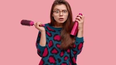 Hair Care After Bathing In Winter: केस तुटण्यापासून वाचायचे असेल तर अंघोळीनंतर घ्या अशी काळजी