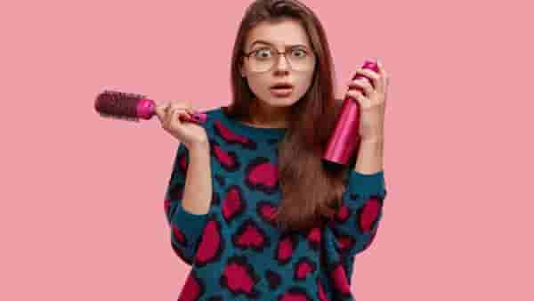 Hair Care After Bathing In Winter: केस तुटण्यापासून वाचायचे असेल तर अंघोळीनंतर घ्या अशी काळजी