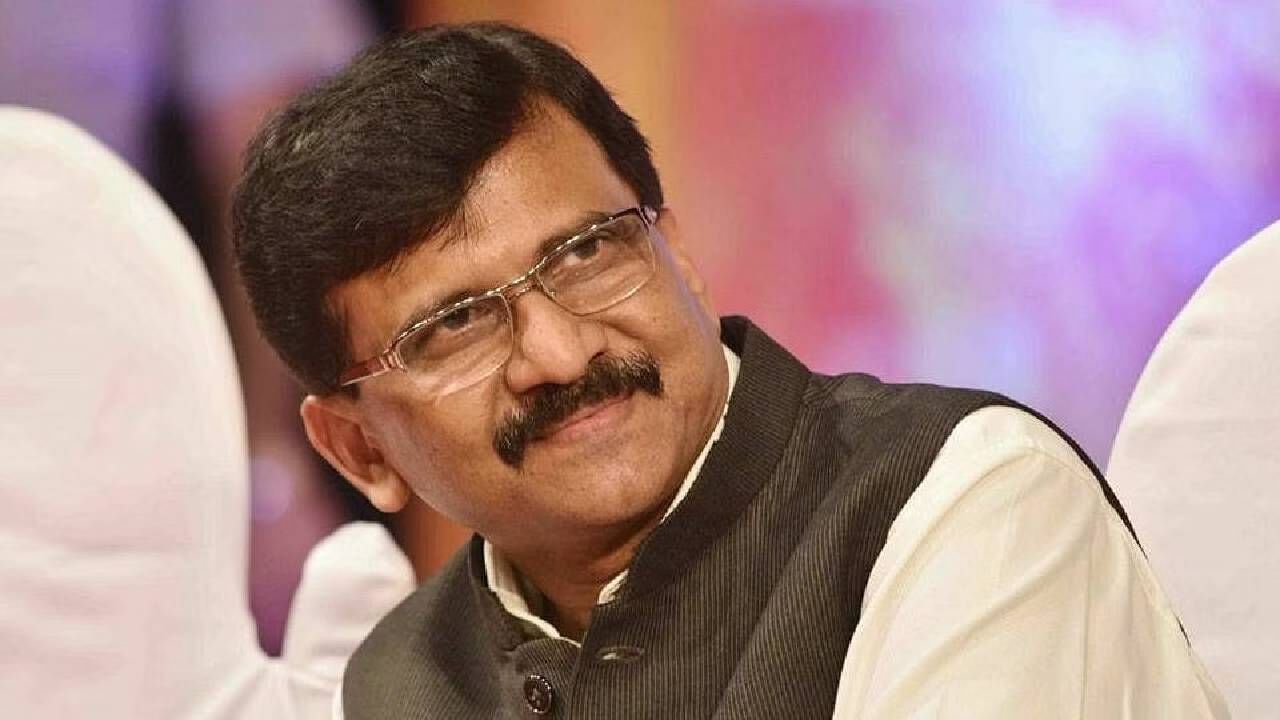 संजय राऊत काहीही बोलू द्या त्याच्याकडे कोणी जास्त लक्ष देत नाही; शिंदे गटाच्या नेत्यानं संजय राऊत यांना फटकारलं... संजय राऊत काहीही बोलू द्या त्याच्याकडे कोणी जास्त लक्ष देत नाही; शिंदे गटाच्या नेत्यानं संजय राऊत यांना फटकारलं...