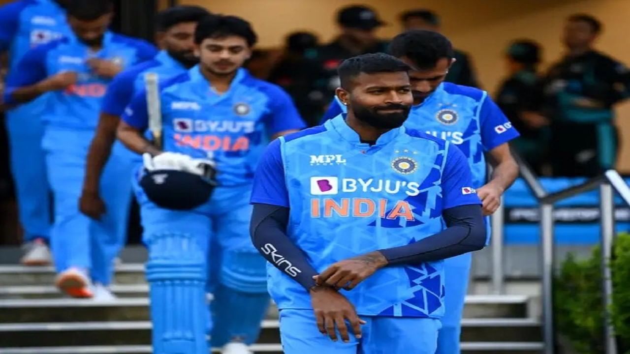 IND vs NZ 1st T20 : हार्दिकने एका खेळाडूच मन मोडलं, सरळ सांगितलं त्याला नाही मिळणार संधी