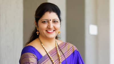 अजूनही सावित्रींच्या लेकींचा संघर्ष सुरूच; रुपाली चाकरणकर यांनी तिच्या दुःखाची कारणच सांगितली...