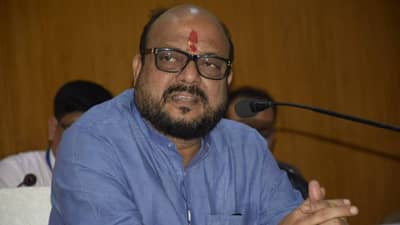 नेता कितीही चांगला असो कार्यकर्त्यांनी प्रॉब्लेम केला तर कार्यक्रम होतोच; गुलाबराव पाटील यांच्या कानपिचक्या