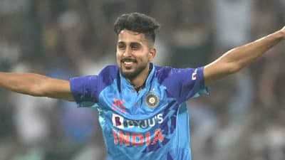 IND vs NZ 3rd T20 : भारतीय प्लेइंग 11 मध्ये उमरान, पृथ्वीला मिळू शकते संधी, असं बनू शकतं समीकरण