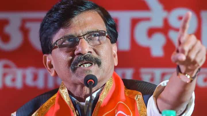 राजकारणाचे धंदे बंद करा, राऊतांचा योगींना इशारा राजकारणाचे धंदे बंद करा, राऊतांचा योगींना इशारा