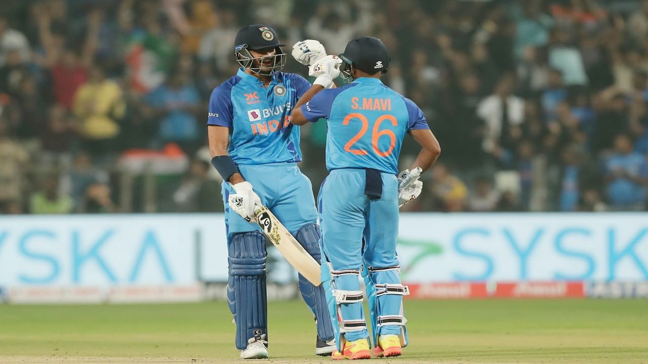 IND vs SL, 2nd T20I : सूर्यकुमार-अक्षर पटेलची अर्धशतकी झुंज अपयशी, श्रीलंकेचा 16 धावांनी विजय