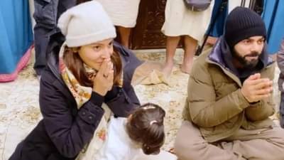 Vamika: वृंदावनच्या आश्रमातील विराट-अनुष्काच्या लेकीचा व्हिडीओ व्हायरल!