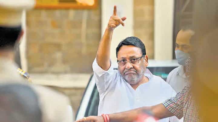 नवाब मलिकांना दिलासा नाहीच; तुरूंगातला मुक्कामही 14 दिवसांनी वाढला नवाब मलिकांना दिलासा नाहीच; तुरूंगातला मुक्कामही 14 दिवसांनी वाढला