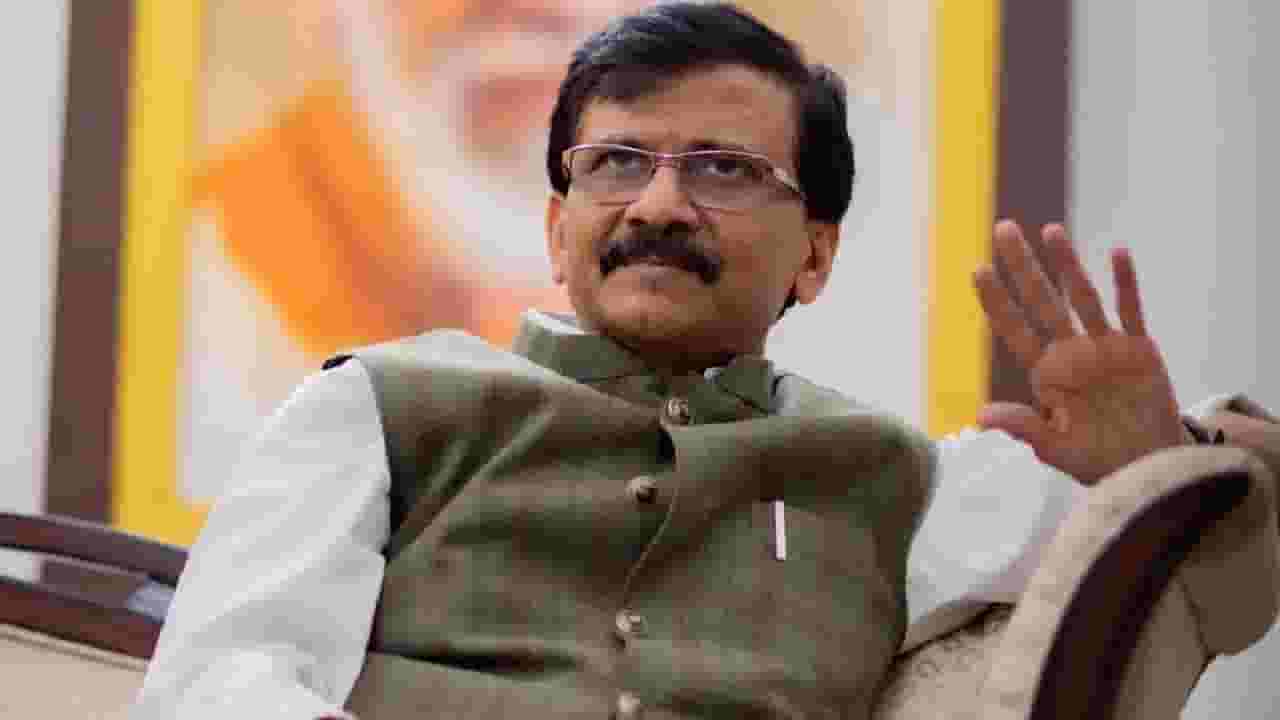 सभेत थेट इशारा, आता संजय राऊत दिल्लीत राहुल गांधीशी चर्चा करणार