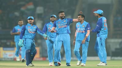 Hardik Pandya, IND vs SL : कॅप्टन हार्दिक पंड्याची शानदार अनोखी हॅटट्रिक