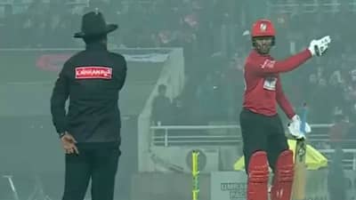 VIDEO: आधी ओरडला, नंतर बॅट घेऊन अंपायरच्या दिशेने धावला, LIVE मॅचमध्ये प्रसिद्ध क्रिकेटपटूने घातला राडा