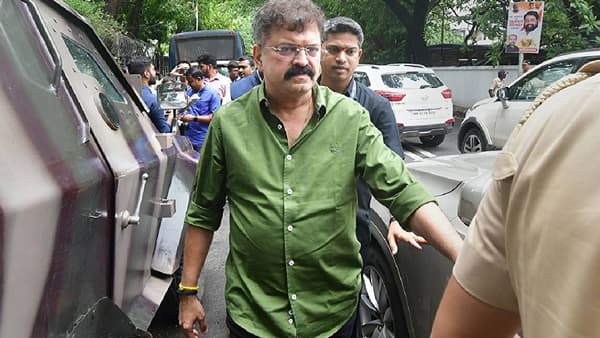 गुन्हा केलाच नाही तर शिक्षा का? आव्हाडांचा भावनिक सवाल