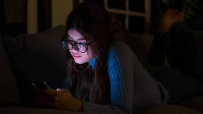 न्यूड फोटो पाठवताना महिलांच्या मनात नेमकं काय सुरु असतं? संशोधनातून आलं समोर