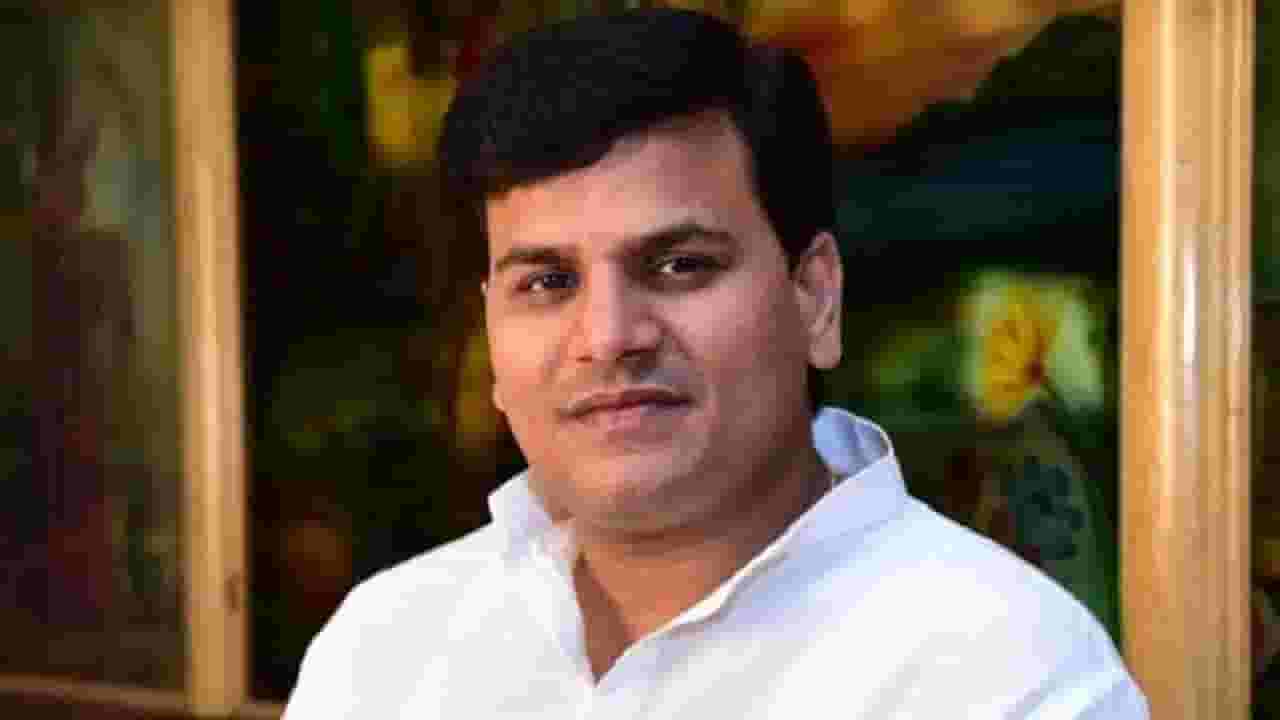 अरविंद सावंत यांच्या टीकेला गंभीरतेने घेण्याची गरज नाही; रवी राणा अरविंद सावंत यांच्या टीकेला गंभीरतेने घेण्याची गरज नाही; रवी राणा