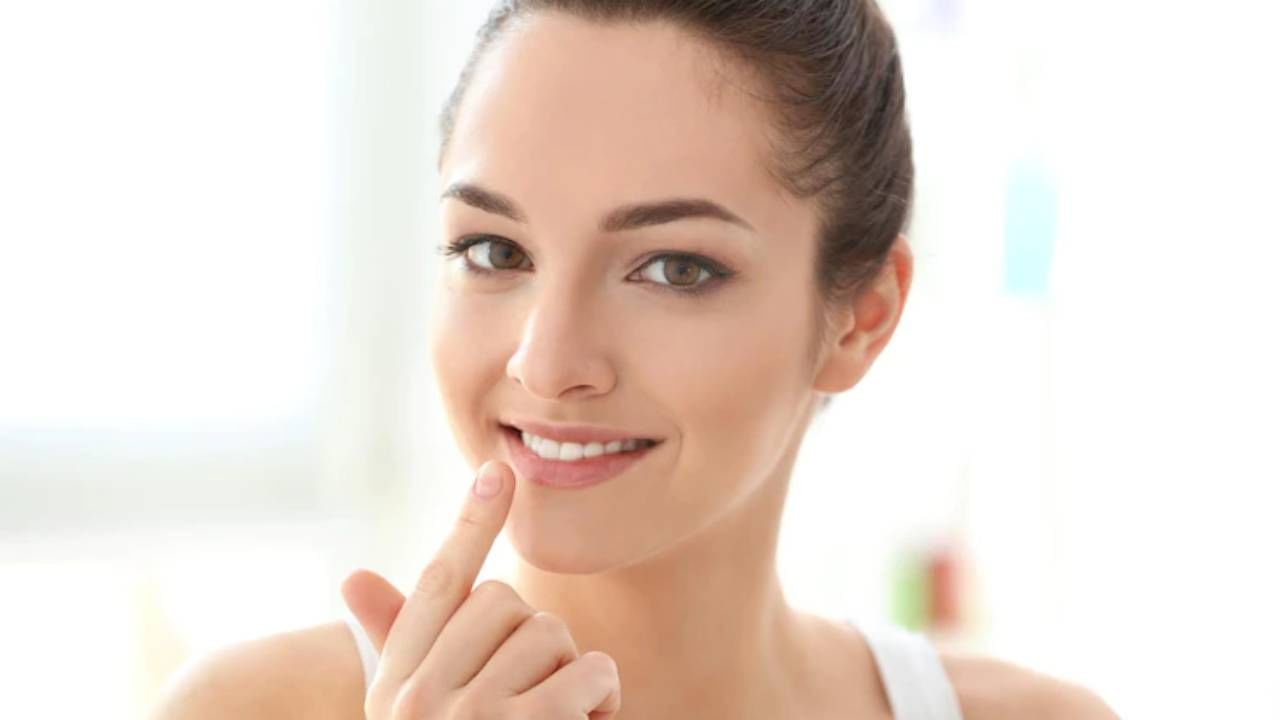 Lips Care या 4 टिप्सनी फुटलेल्या ओठांचा त्रास पटकन होईल बरा Marathi