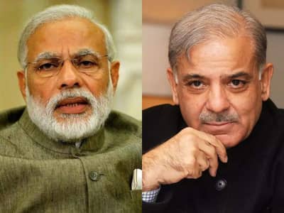 भारताशी संबंध तोडल्यामुळे पाकिस्तान संकटात : आटा १६०, साखर १०० रुपये किलो