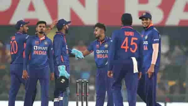 IND vs SL, 1st ODI : टीम इंडियाची विजयी सलामी, श्रीलंकेवर 67 धावांनी विजय