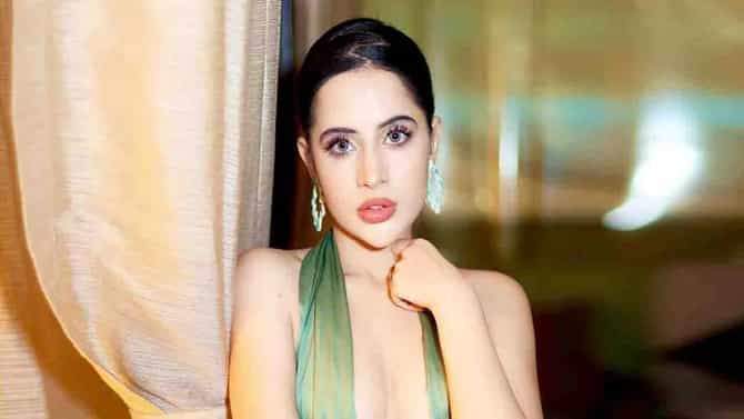 Urfi Javed | चित्रा वाघ यांच्यानंतर करणी सेनेकडून उर्फी जावेदला धमकी; अभिनेत्रीकडून सुरक्षेची मागणी