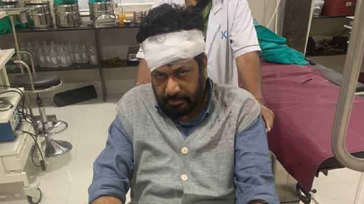घातपात की अपघात? नेमकं काय घडलं? बच्चू कडू यांनी उलगडा केला... घातपात की अपघात? नेमकं काय घडलं? बच्चू कडू यांनी उलगडा केला...