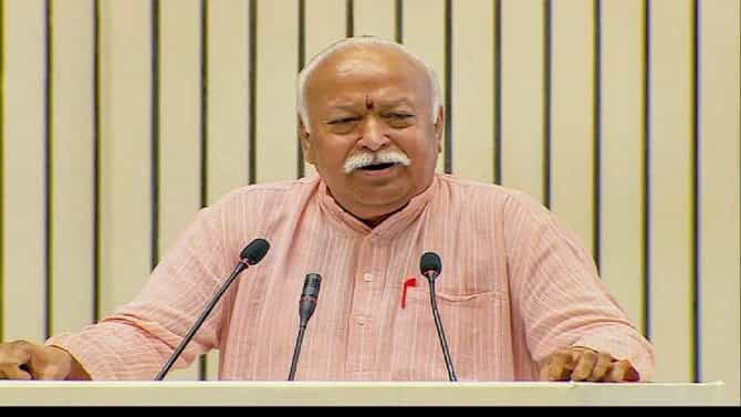 RSS प्रमुख मोहन भागवत यांचं LGBT समुदायावर मोठं वक्तव्य