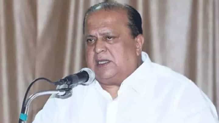 हसन मुश्रीफांना पुन्हा ईडीचा समन्स; हजर राहण्याचे निर्देश हसन मुश्रीफांना पुन्हा ईडीचा समन्स; हजर राहण्याचे निर्देश