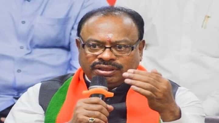 पाठिंबा नाही पण दिली ही ऑफर, चंद्रशेखर बावनकुळे आणि सत्यजीत तांबे यांचं साटलोट काय ? पाठिंबा नाही पण दिली ही ऑफर, चंद्रशेखर बावनकुळे आणि सत्यजीत तांबे यांचं साटलोट काय ?