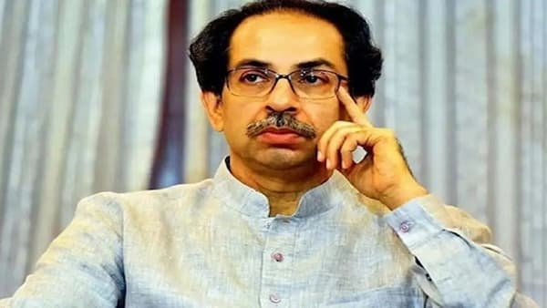 उद्धव ठाकरे यांचे पक्षप्रमुख पदाचे भवितव्य निवडणूक आयोगाच्या हाती, आज निर्णय अपेक्षित?