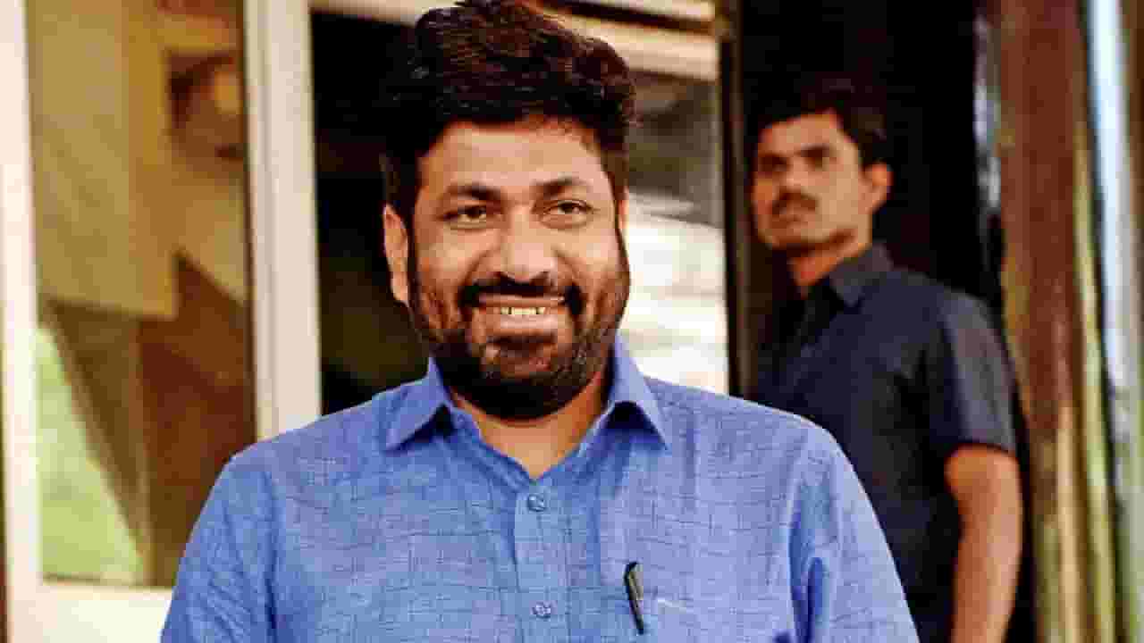 बच्चू कडू यांची शिक्षक पदवीधर निवडणुकीच्या निकालावर बच्चू कडू यांची प्रतिक्रिया, म्हणाले... बच्चू कडू यांची शिक्षक पदवीधर निवडणुकीच्या निकालावर बच्चू कडू यांची प्रतिक्रिया, म्हणाले...